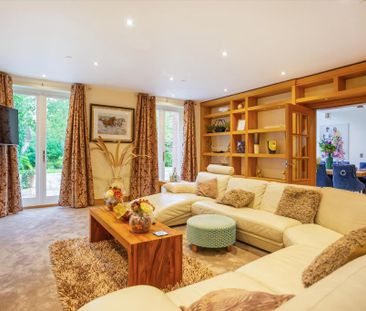 6 bedroom detached house to rent - Photo 2