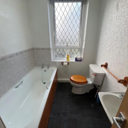 1 bedroom terraced house to rent - Photo 2