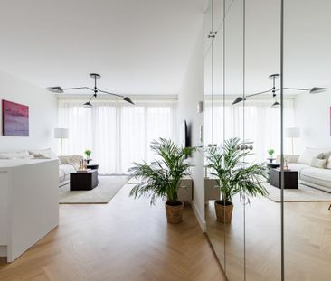 Stylowe i ciche mieszkanie w apartamentowcu - Zdjęcie 4