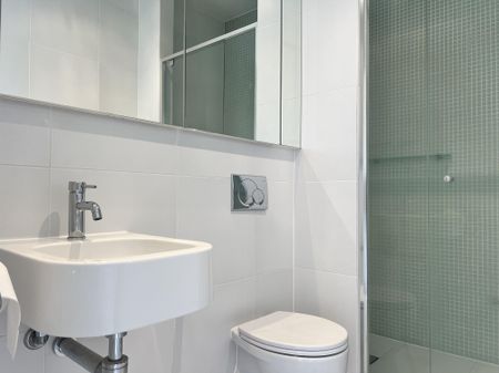 Executive Two Bedroom Kingston Apartment - Photo 5