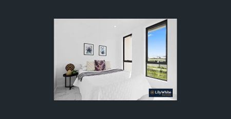 Brand new house in Oran Park this New year - Photo 4