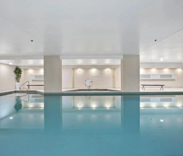 Stunning Modern Apartment with Panoramic Views in Chatswood - Photo 1