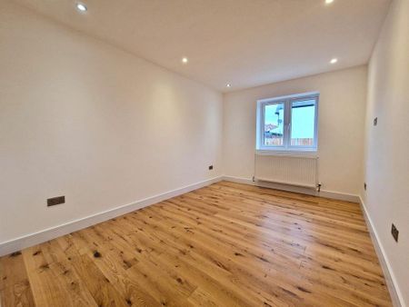 7 bedroom detached bungalow to rent - Photo 3