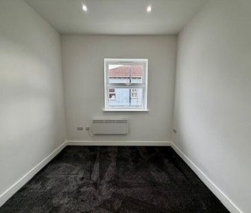 Shirley Road, Southampton, SO15 - Photo 1