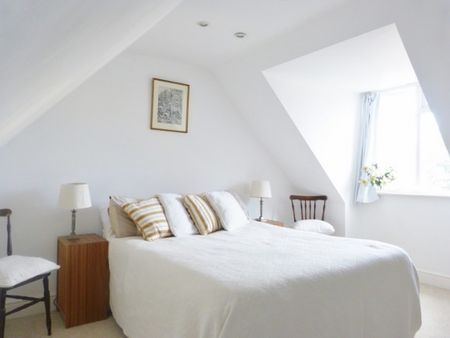 4 Bed Apartment,Lansdowne Road, Hove - PARKING - £2250 - Photo 3