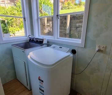 3 bedroom, ideal location with large outdoor space - Photo 5