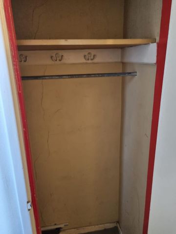 1 bedroom in a flat share to rent - Photo 3