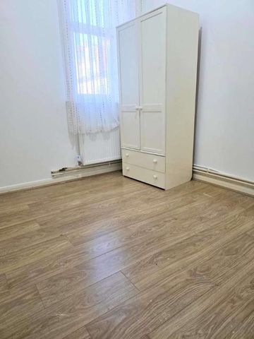 Green Lanes, Harringay, N4 - Photo 2