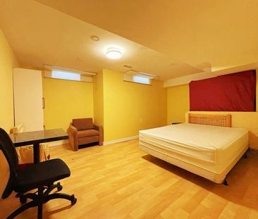 For Lease - 96 Morisot Avenue, Vaughan, Ontario - Photo 5