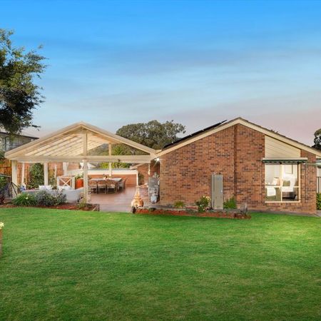 Family Sanctuary with Garden Charm and Space - Photo 5