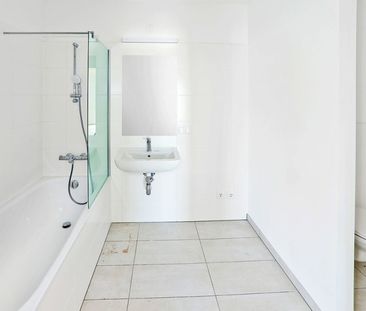 ab Oktober: hochwertige, ruhige 2 Zimmer Wohnung mit und eigenem Ba... - Photo 4