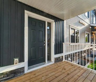 Cozy 3 beds +Den and 2.5 baths Townhouse in Redstone — 3 Bedrooms+ ... - Photo 1