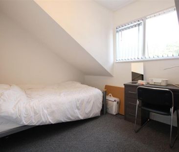 6 bedroom house to rent - Photo 1