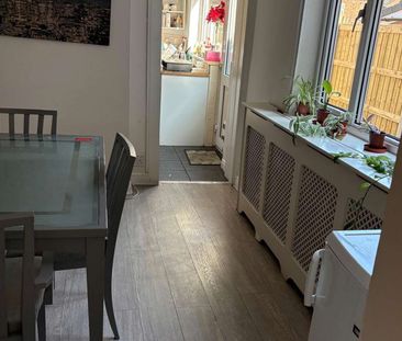 Room to rent in Wrexham - Photo 3