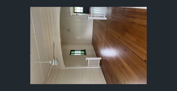 Character Queenslander - Walk to The Mater Hospital - Pet Friendly! - Photo 1