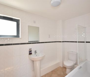 St Stephens Court, Maritime Quarter, SA1 1SA, Swansea - Photo 6