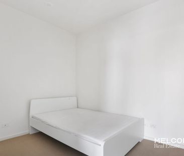 SPACIOUS & STYLISH LIVING AT ZEN - FURNISHED - Photo 4