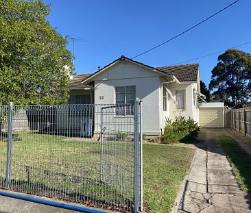 Neat and Tidy Three Bedroom Home - Photo 1