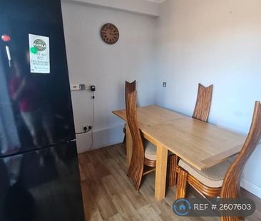 4 bedroom detached house to rent - Photo 1