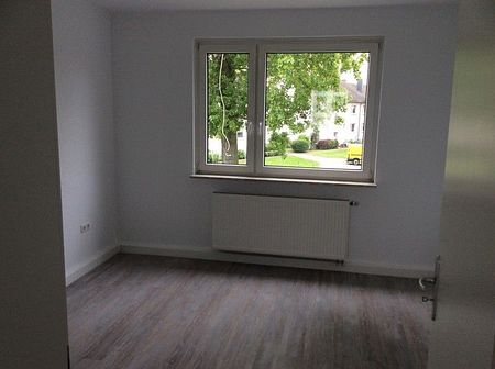 Zentrale 1,5 Zimmer Wohnung mit Balkon - Photo 2