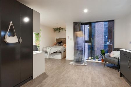 Studio to rent - Photo 2