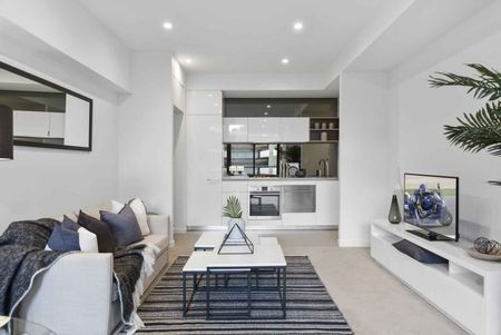424/850 Bourke Street Waterloo - Photo 2