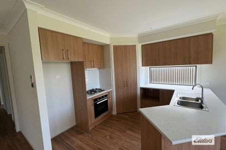 51 Burford Street - Photo 4