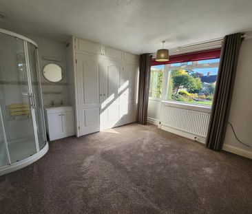 3 bedroom bungalow to rent - Photo 2