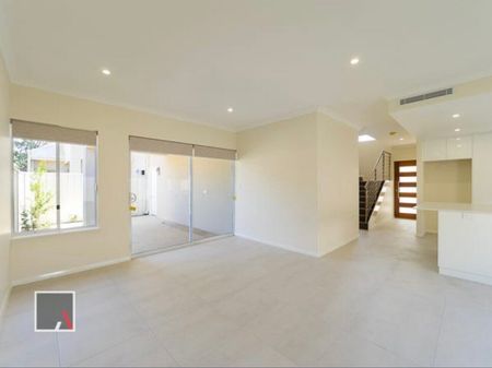 North Perth - Photo 3