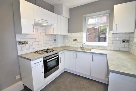 2 bedroom terraced house to rent - Photo 5