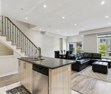 30 BOADWAY CRESCENT - Photo 4