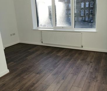 1 Bed Penthouse, Parkside East, CH43 - Photo 4