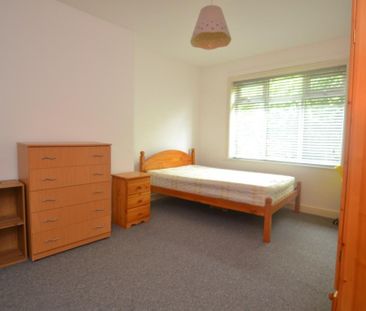 5 bedroom semi-detached house to rent - Photo 4