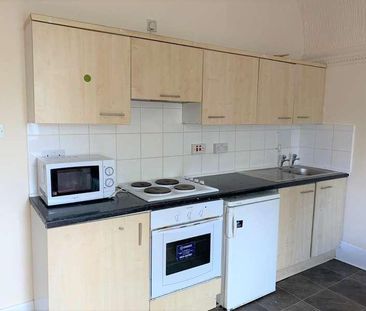 Kelvin Drive, West End, Glasgow, G20 - Photo 2