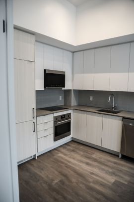 For Lease - 2485 Taunton Road Unit# 352, Oakville, Ontario - Photo 1