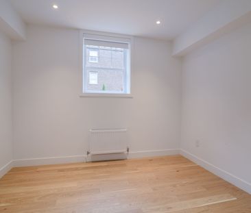 4715 Queen Mary Road - Photo 3