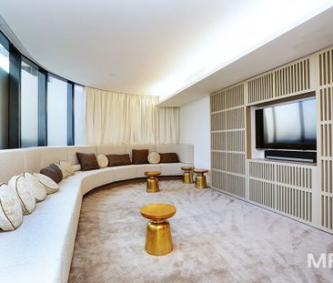 4707/135 Abeckett Street, Melbourne - Photo 2