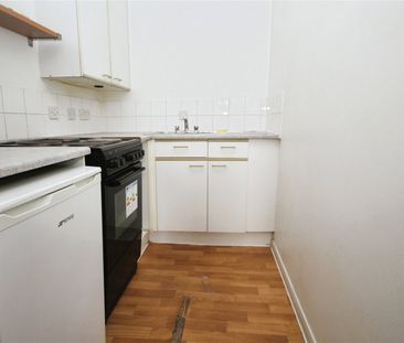 Mayday Road, Thornton Heath, CR7 7HP - Photo 6