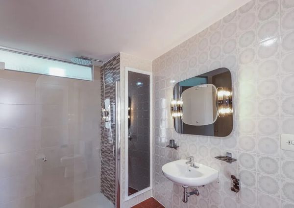 Plaça de Bisbe Benlloch, Torrent, Valencian Community 46900