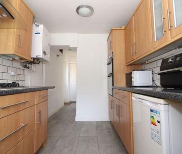 3 bedroom semi-detached house to rent - Photo 1