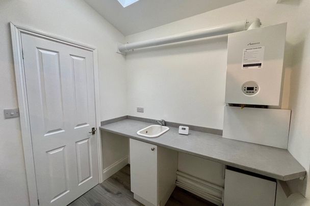 Williams Avenue, WEYMOUTH - Photo 1