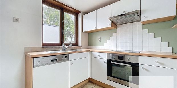 Woning te huur in Braine-l'Alleud voor € 860 met 1 slaapkamer - Foto 1