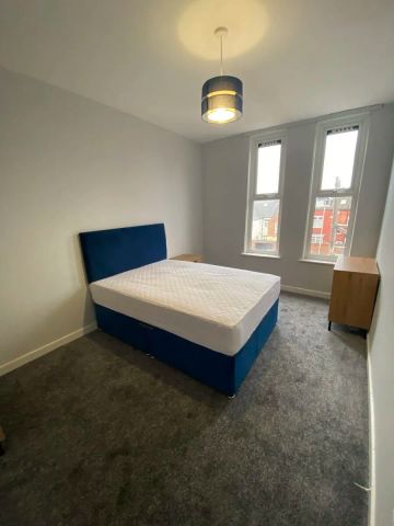Myrtle Road (2 bed flat) - Photo 2