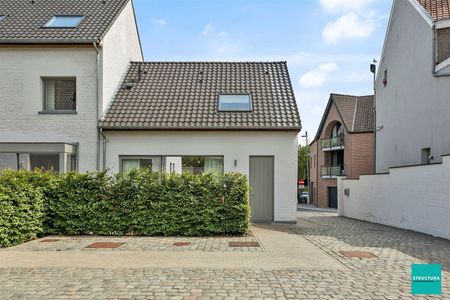 VOLZET: Gerenoveerde twee slaapkamer woning in de dorpskern van Ossel - Photo 2