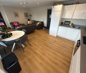 Apt 8, 1 Sussex Place, Belfast, BT2 8AL - Photo 1