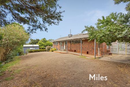 6 Simon Court, Rosanna - Photo 2