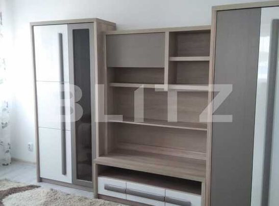 Apartament de lux, 3 camere, 60 mp, zona VIVO, loc de parcare! - Fotografie 1