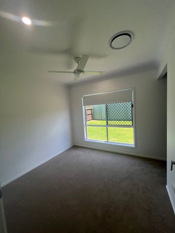 Brand New Contemporary Family Home - Photo 2