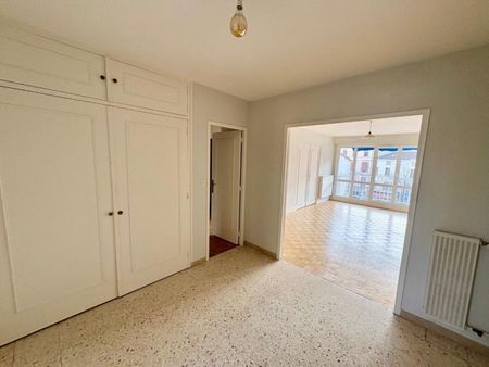 Appartement T3 à louer à Roanne - Centre ville - Photo 4