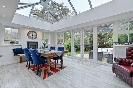 A spacious and impressive town house with ground floor rear extension in this sought after development. - Photo 4